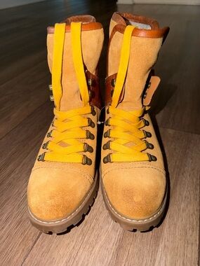 Frye and Co Honey Suede Hiking Boots with Bright Yellow Laces